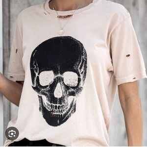 Vici Skull Face Graphic T